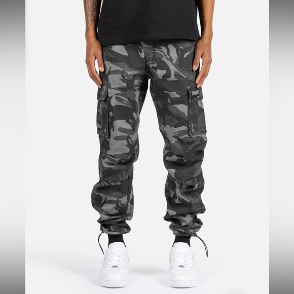Gray Camo Cargo Pants (S)
